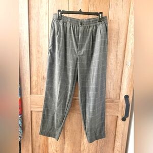 Madwell Grey Plaid, size Medium, super soft and loose